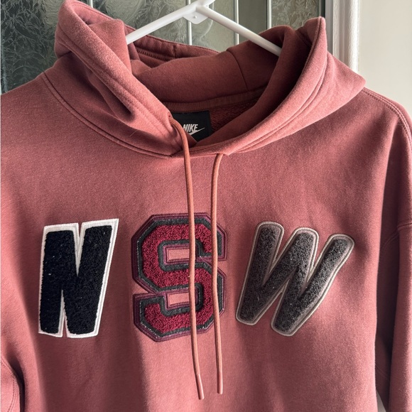 Nike Sports Wear Logo Hoodie - Picture 3 of 4